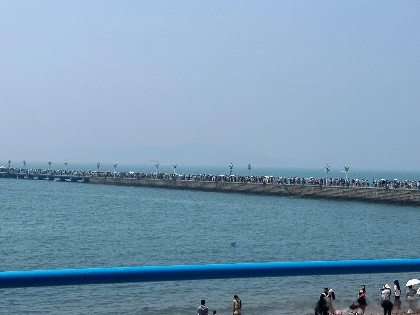 碧海蓝天好风光，又是美好的一天呢