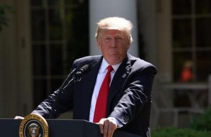 特朗普当了两回总统，终于发现一个问题：只要不跟中国对着干，美国就还是超级大国。