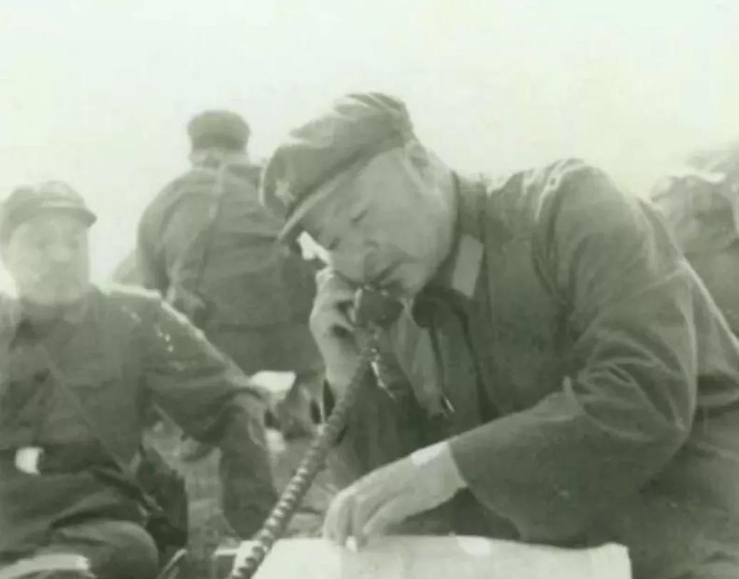 1979年2月，正准备带领部队上前线的54军160师师长张志信，突然接到了爱人成