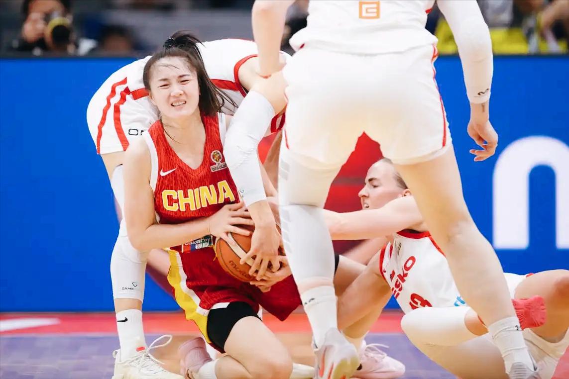 女篮世预赛3人拖后腿！表现太拉胯，大概率再也进不了国家队了。女篮世预赛4场打