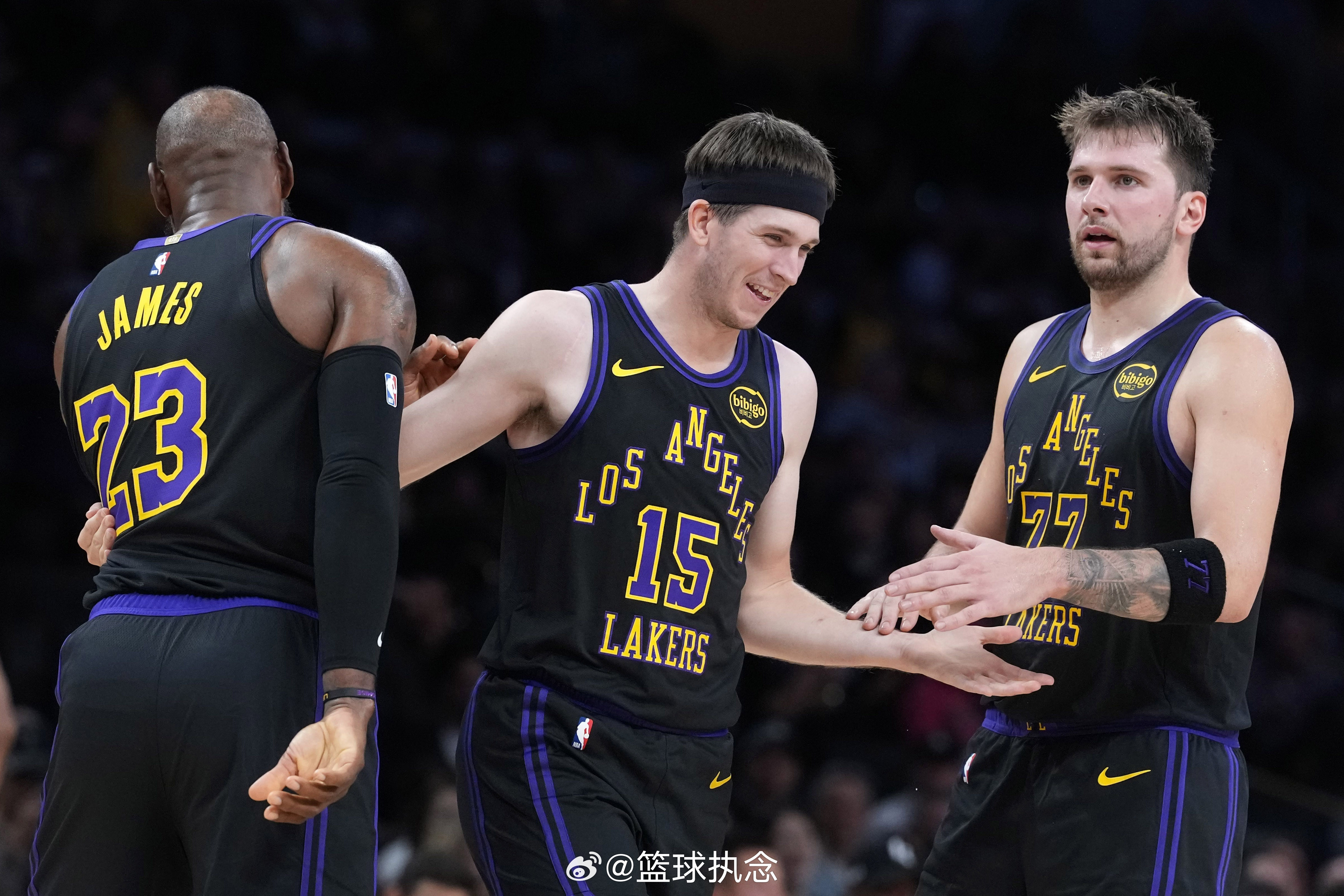 费舍尔：詹姆斯走后湖人才会发现以前很多“子弹”都是他挡的前湖人球员德里克·费舍