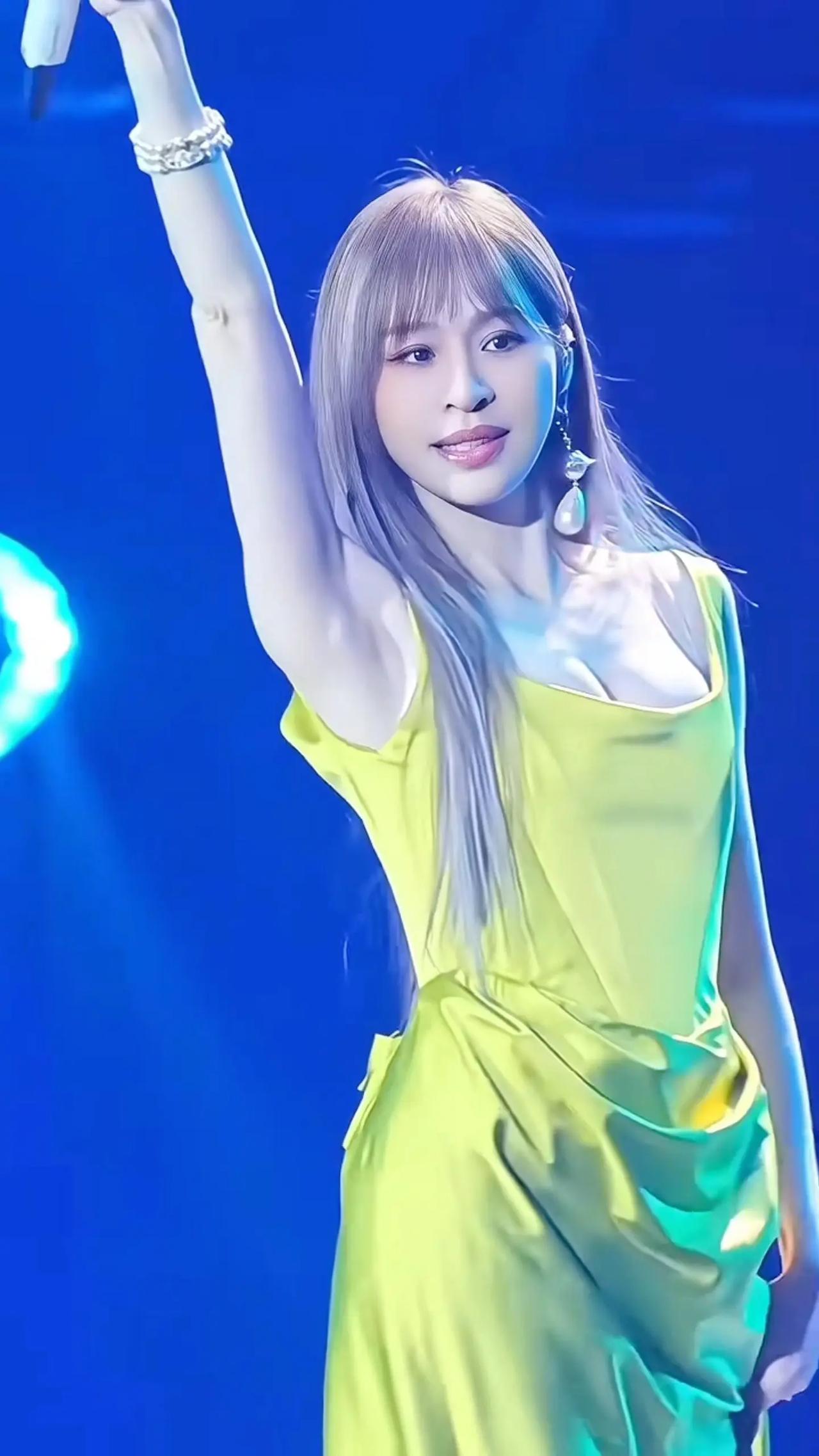 王心凌，好干净的一张脸！王心凌腋下管理腋下管理大师干净女孩