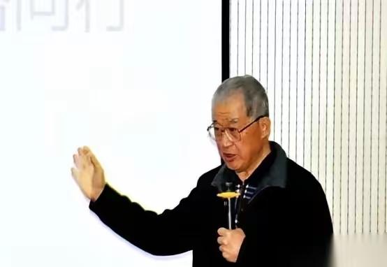 台湾新党的王建煊，最近说了句大实话，捅破了两岸关系最后的那张纸。他表示，如今