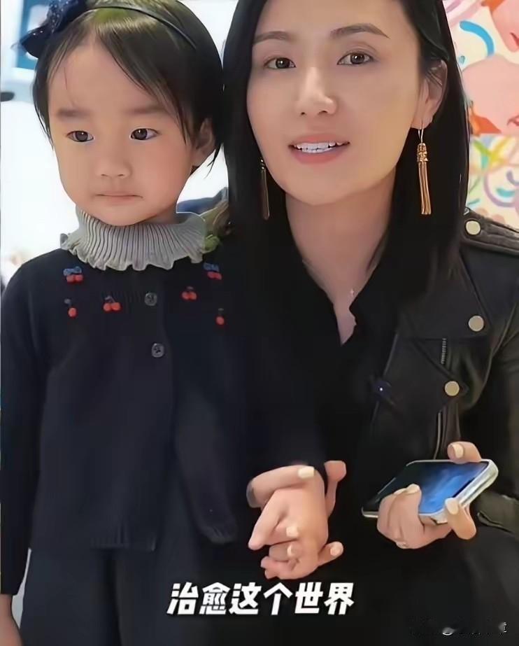 这个家，不是你想的那样，姐妹情让人红了眼眶李嫣啊，她每周都要飞北京，那个劲头
