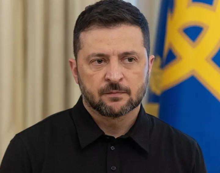 泽连斯基的脸上没有了笑容！随着乌克兰大量的能源设施被摧毁，基辅也是出现了大量民