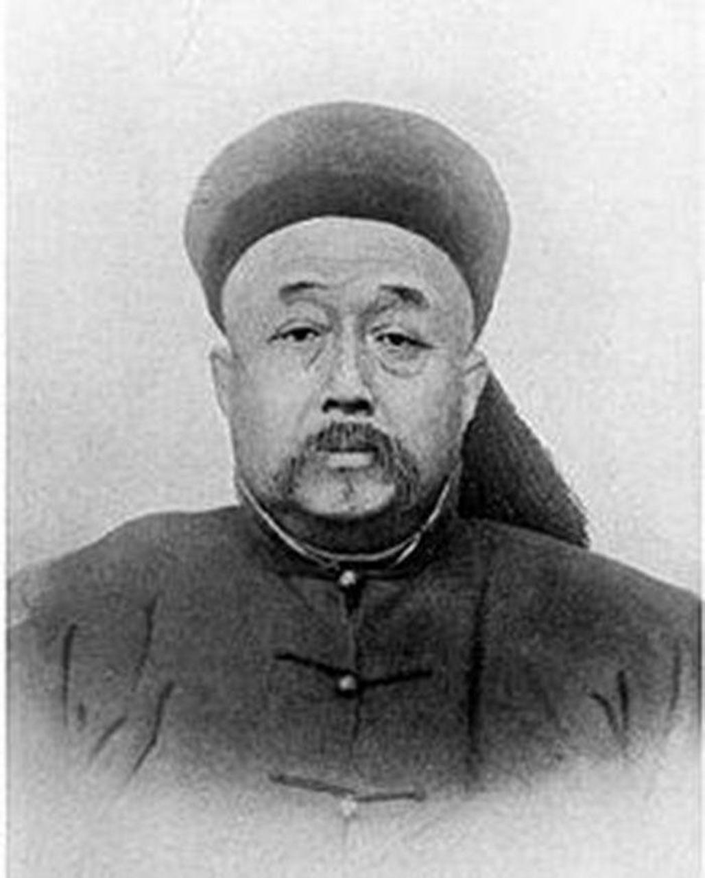 1900年，山西巡抚毓贤，杀掉40多位洋传教士，包括11位孩子。光绪二十六年