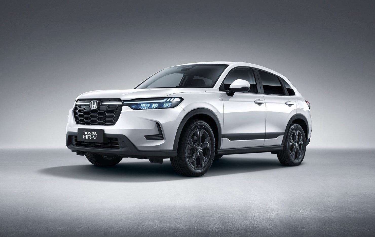 东风本田HR-V于2026年1月8日焕新上市，定位紧凑型SUV，主打...