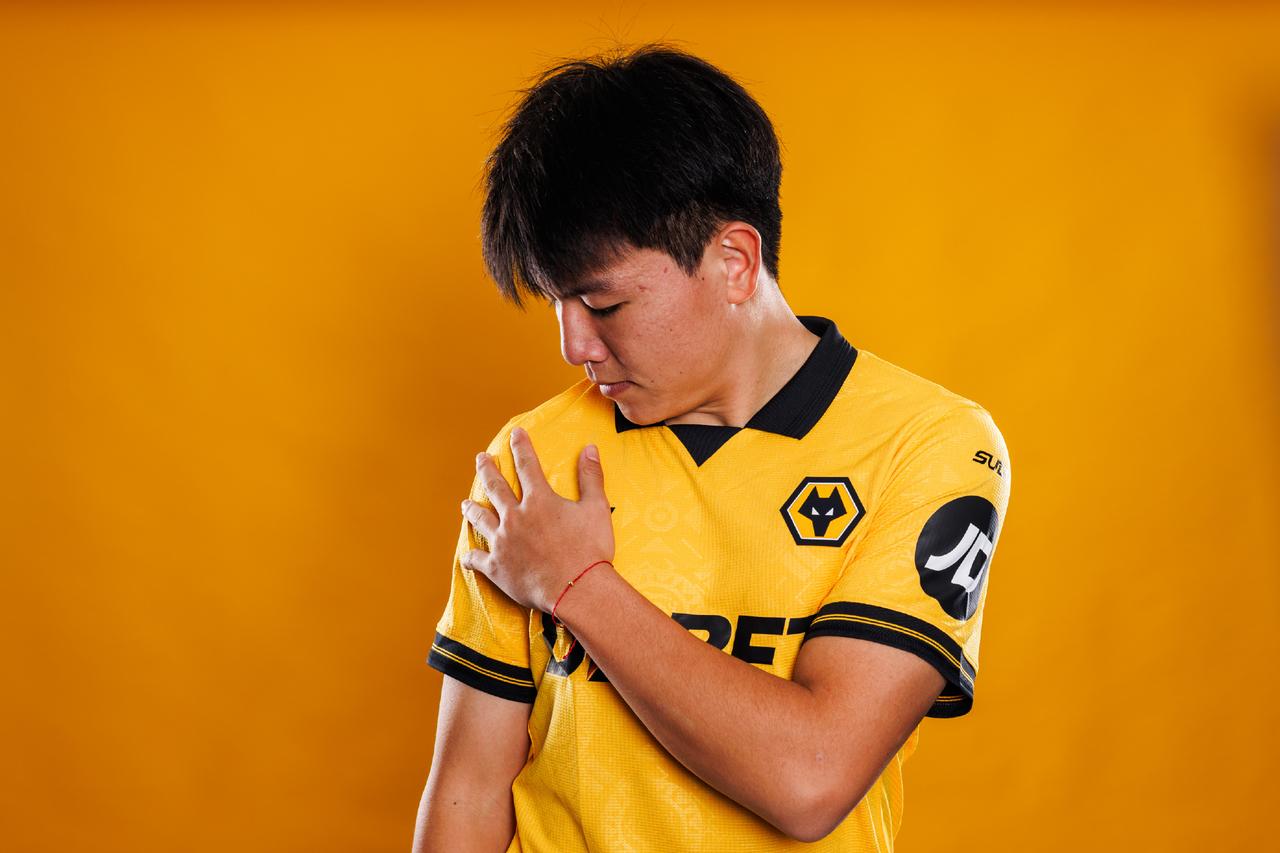 狼队果然是中资球队啊，为U23国足队长徐彬使用了一张宝贵的劳工证外卡，这样徐彬获