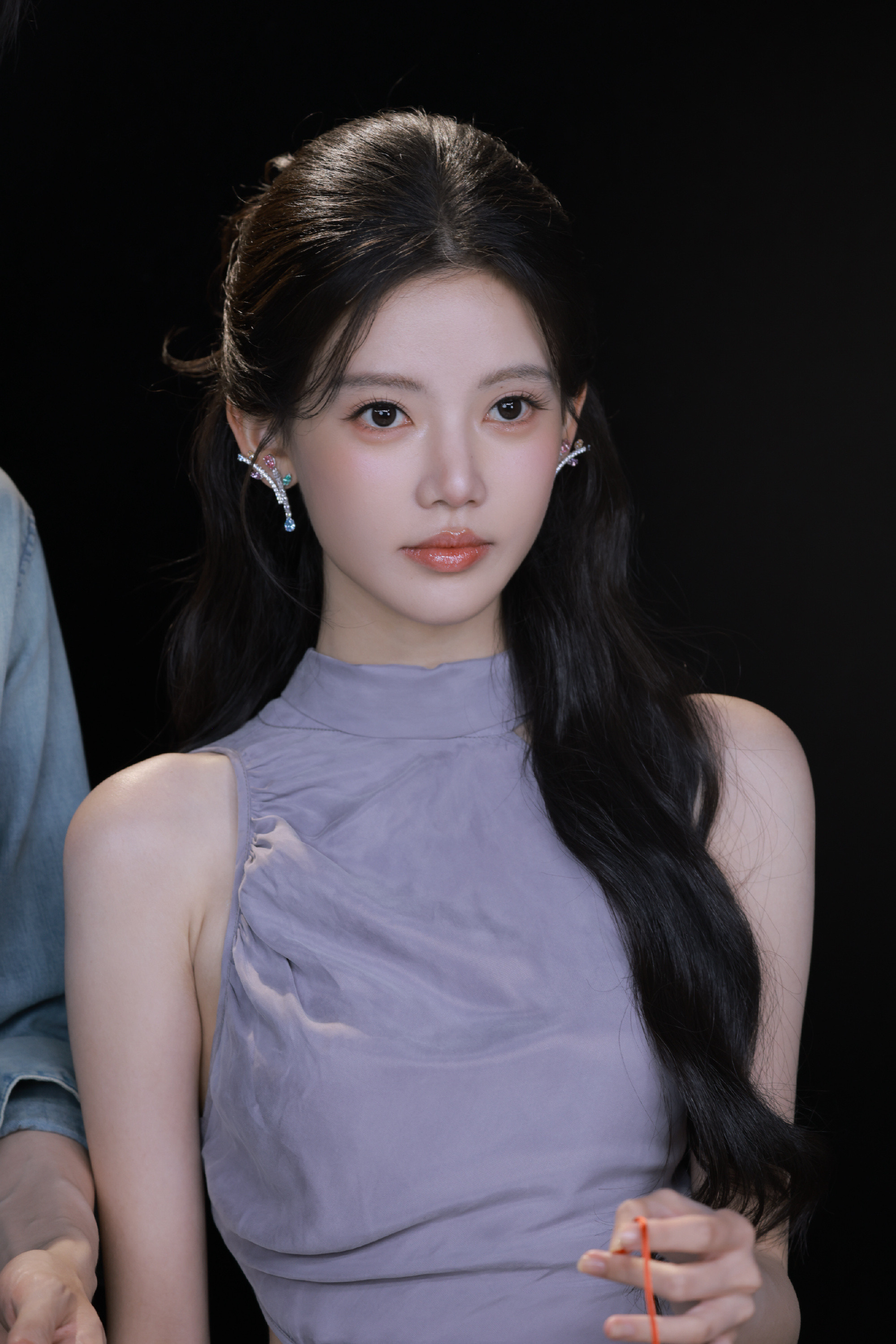 孙珍妮云霄仙子果然紫色最有韵味💜孙珍妮脸又小又精致，真的好漂亮啊[爱心]​​