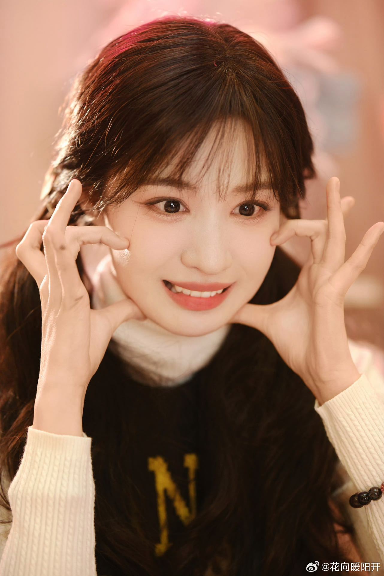 王楚然与《浮生物语》裟椤的适配度超高的好吧，兼具古典韵味与现代美艳，完全能撑起裟