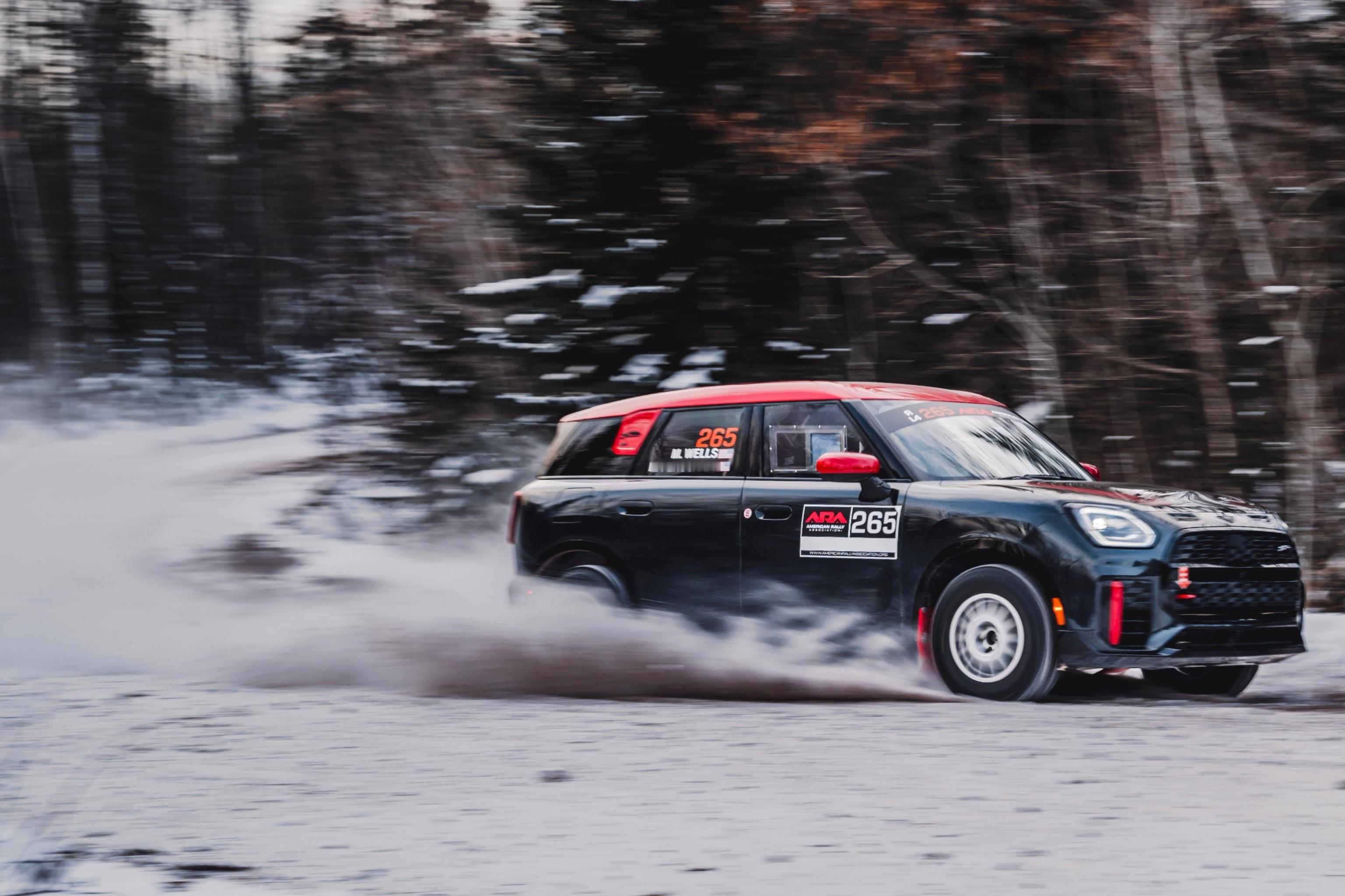 MINI的运动基因从品牌创创建之时就有了，也一直在参加各种比赛，在刚刚结束的亚特