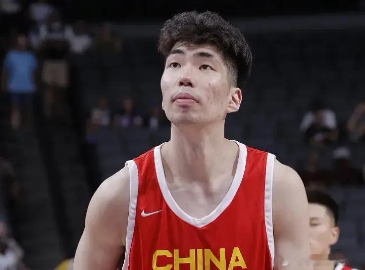 中国男篮vs日本前瞻：赵睿带队迎生死战三塔+限制三分成关键北京时间2月26日，