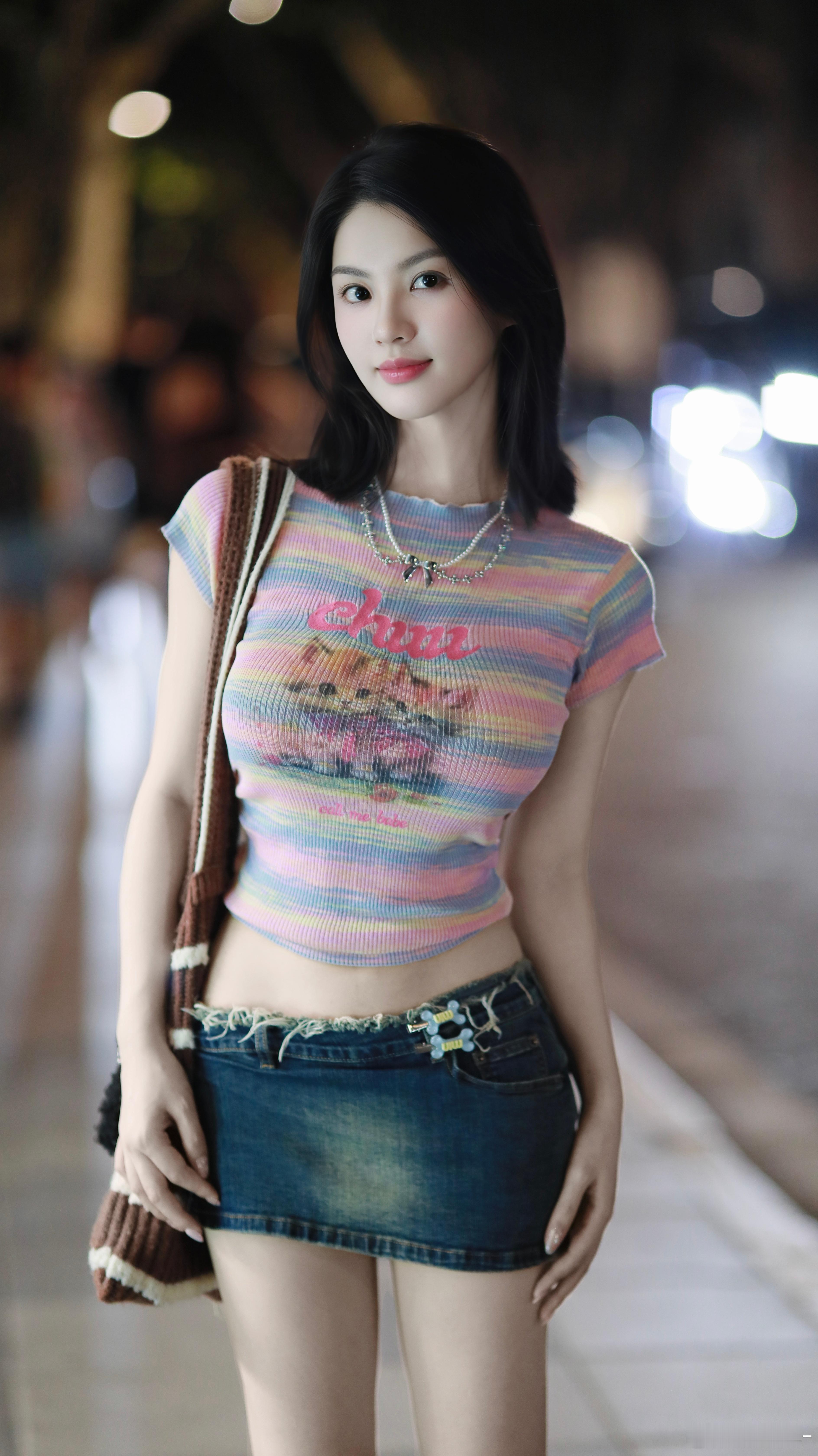 📸📸和友友逛街被上海的街拍摄影师抓住啦真的好会拍呀～感觉是不一样的自己陈沐琳