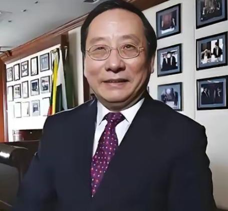 高志凯这番话，算是把窗户纸彻底捅破了早些年我们给非洲提供援助，修建坦赞铁路，换