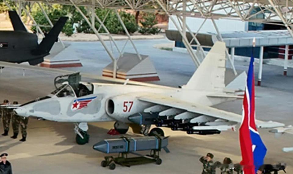 这啥？“暴风影阴”？“太阳黑子”？这是空射攻击还是短号？天呢，一共能挂18发