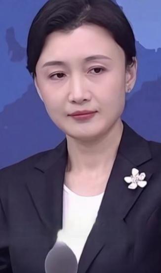 新的对台信号出现了！真正把信号泄露出来的，不是大陆哪句话更硬，也不是哪艘军舰穿