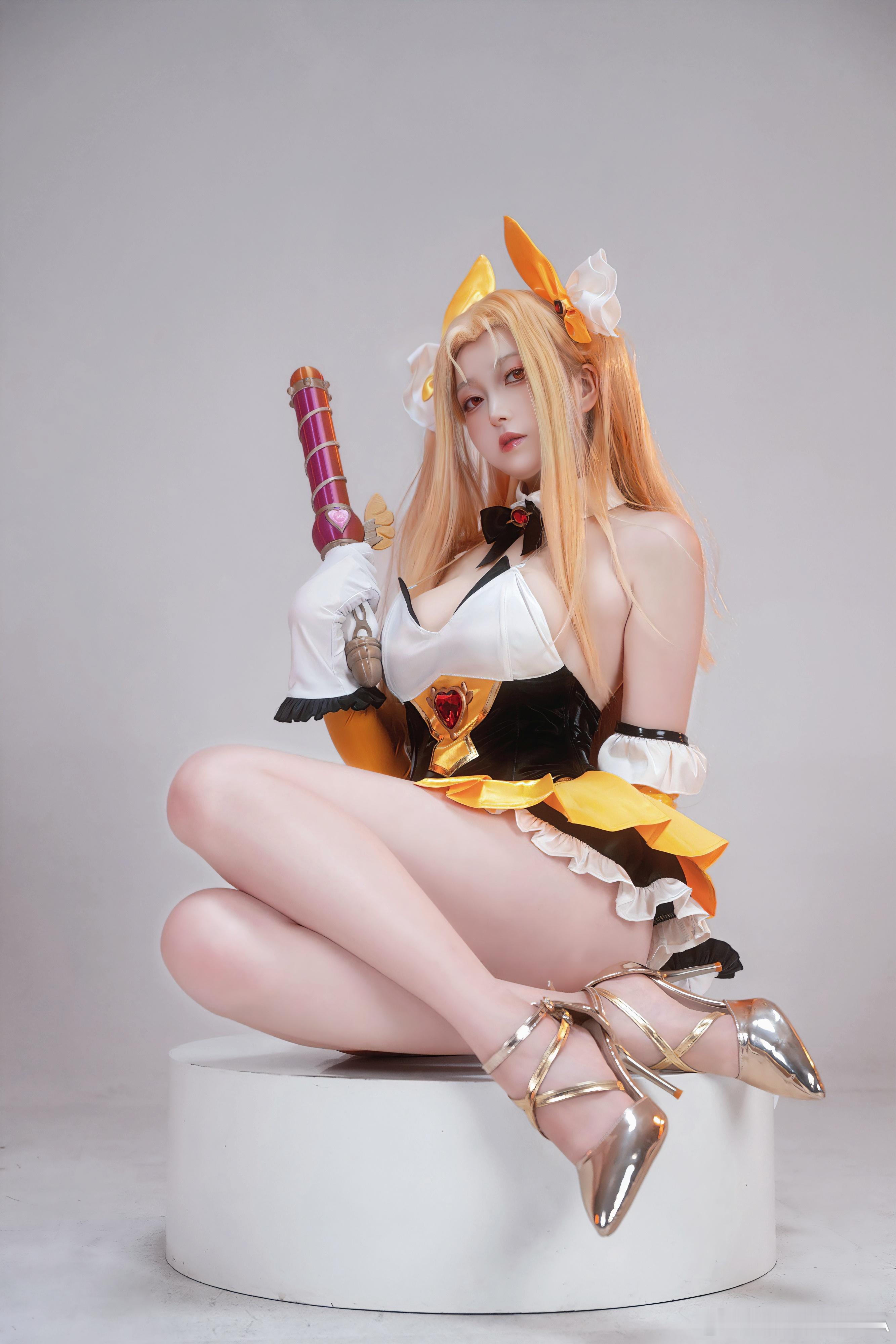 cosplay魔法少女？看起来像阿姨奥利维耶服装摄影点亮你的次元图鉴动漫嘉年华