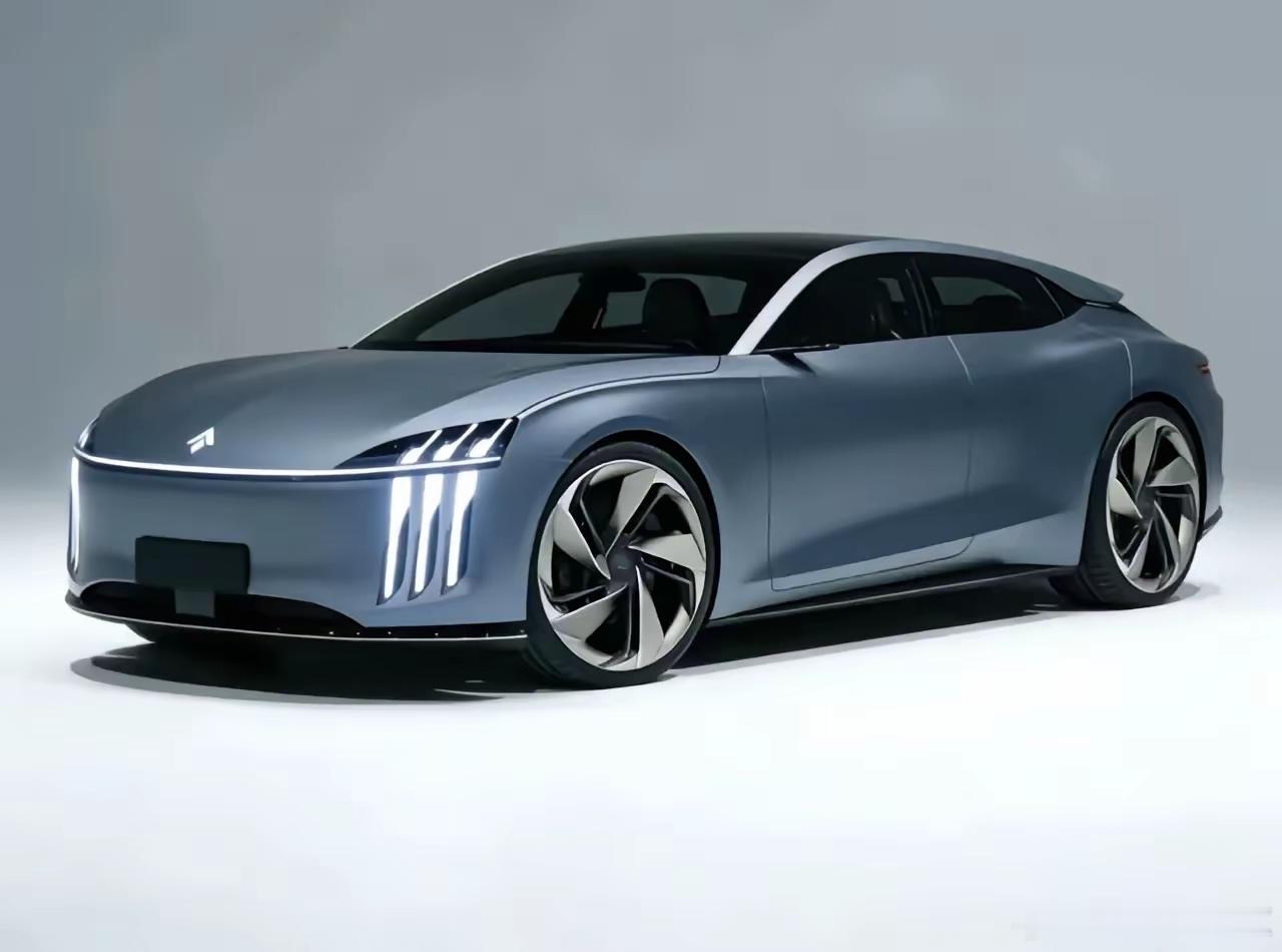 广汽昊铂轿跑的尾部设计有法拉利的元素，同为轿跑的广汽启境采用无框车门设计，引擎盖