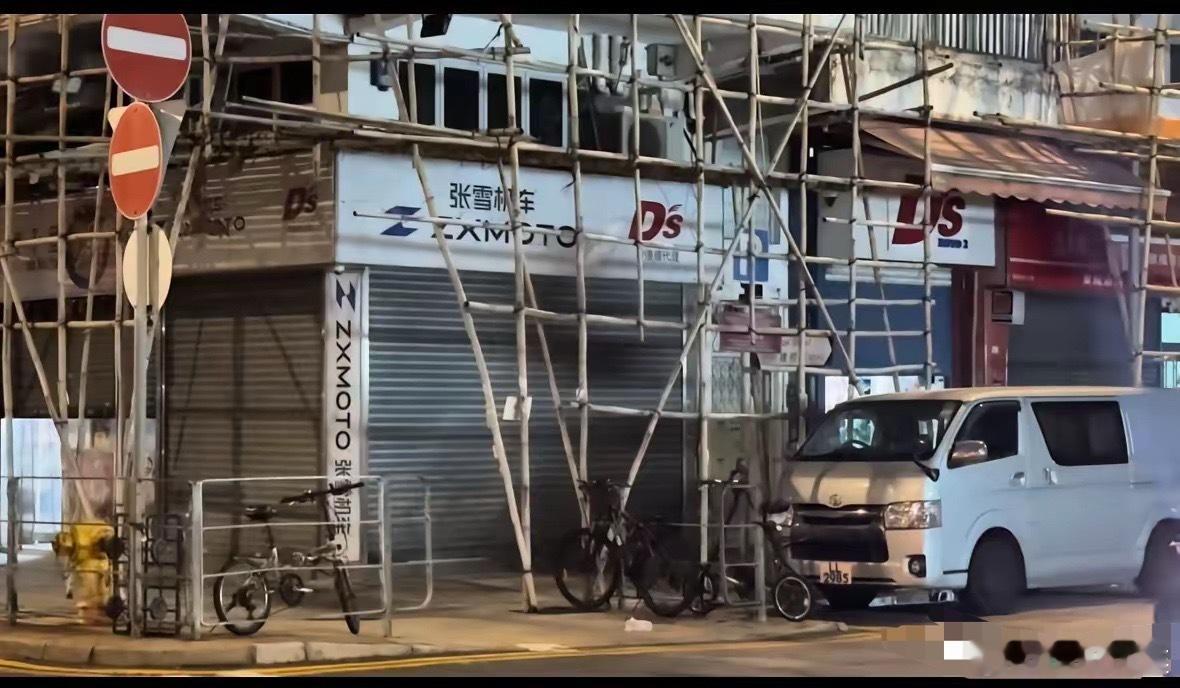 张雪机车卖到香港了，已经确定总代理，并开启820RR预定，只要82000港币，订