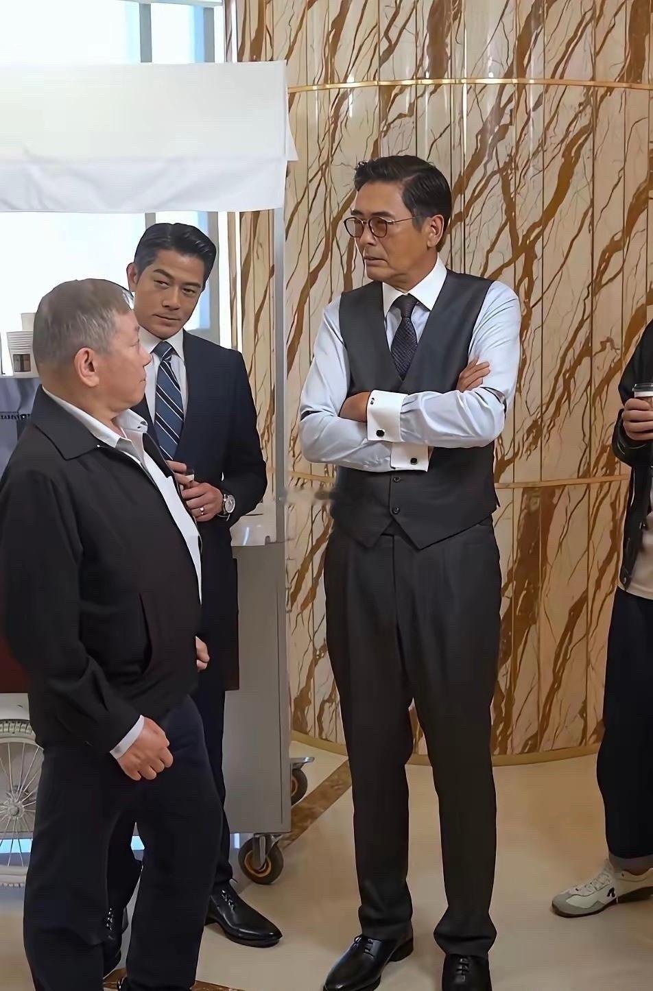 周润发原来这么高，吴彦祖和他同框都被比下去一截​