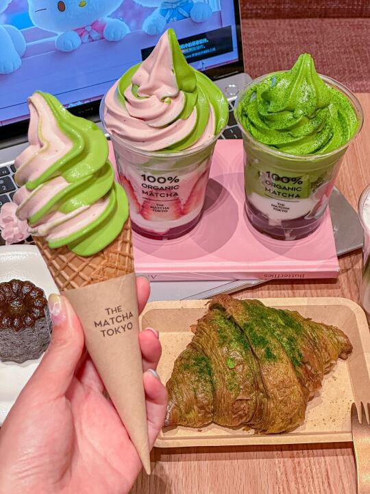 上海最伟大的抹茶芭菲诞生了！！！！🍵🍓