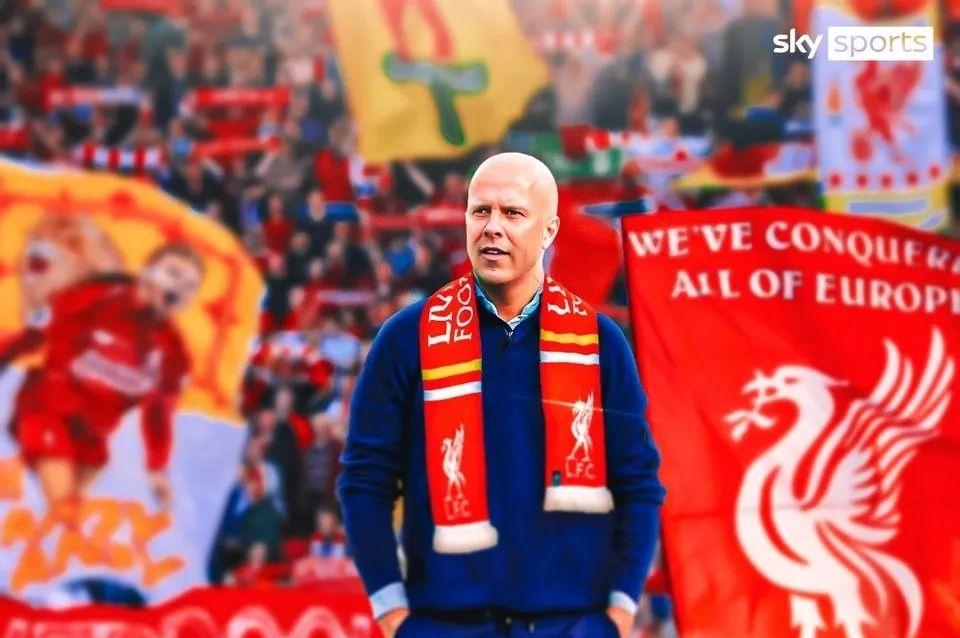 作为利物浦的铁粉，我觉得斯洛特进攻组织沿袭渣叔的打法，进攻能力也没什么问题，他