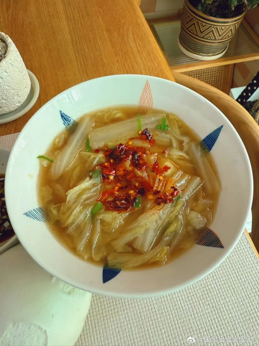 今天做的白菜汤很不错牛肉更好吃
