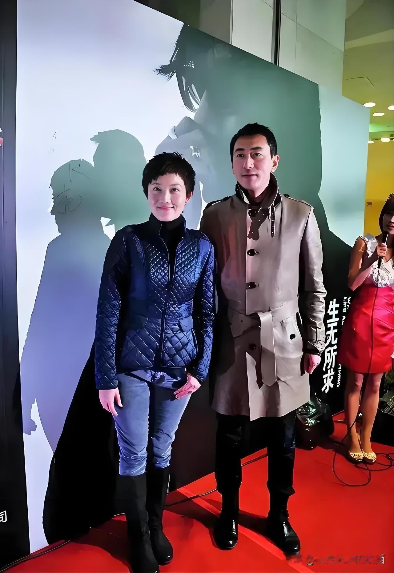 就喜欢这样低调的明星夫妻，他们从未有过绯闻，却一直是恩爱的一对。不论是在年龄上、