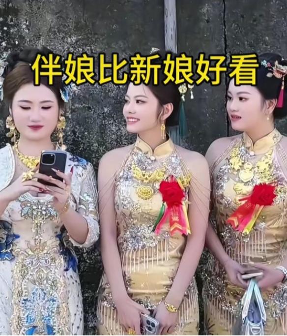 昨天去喝喜酒，同桌的两个小伙子争论不休，一个说新娘漂亮，一个说伴娘漂亮。最后他们