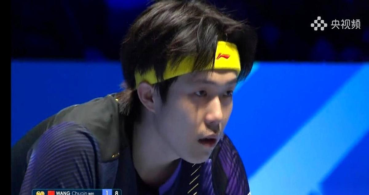 孙颖莎和王楚钦，今天这剧本简直是复制粘贴。先说孙颖莎，决胜局，比分2:6。就