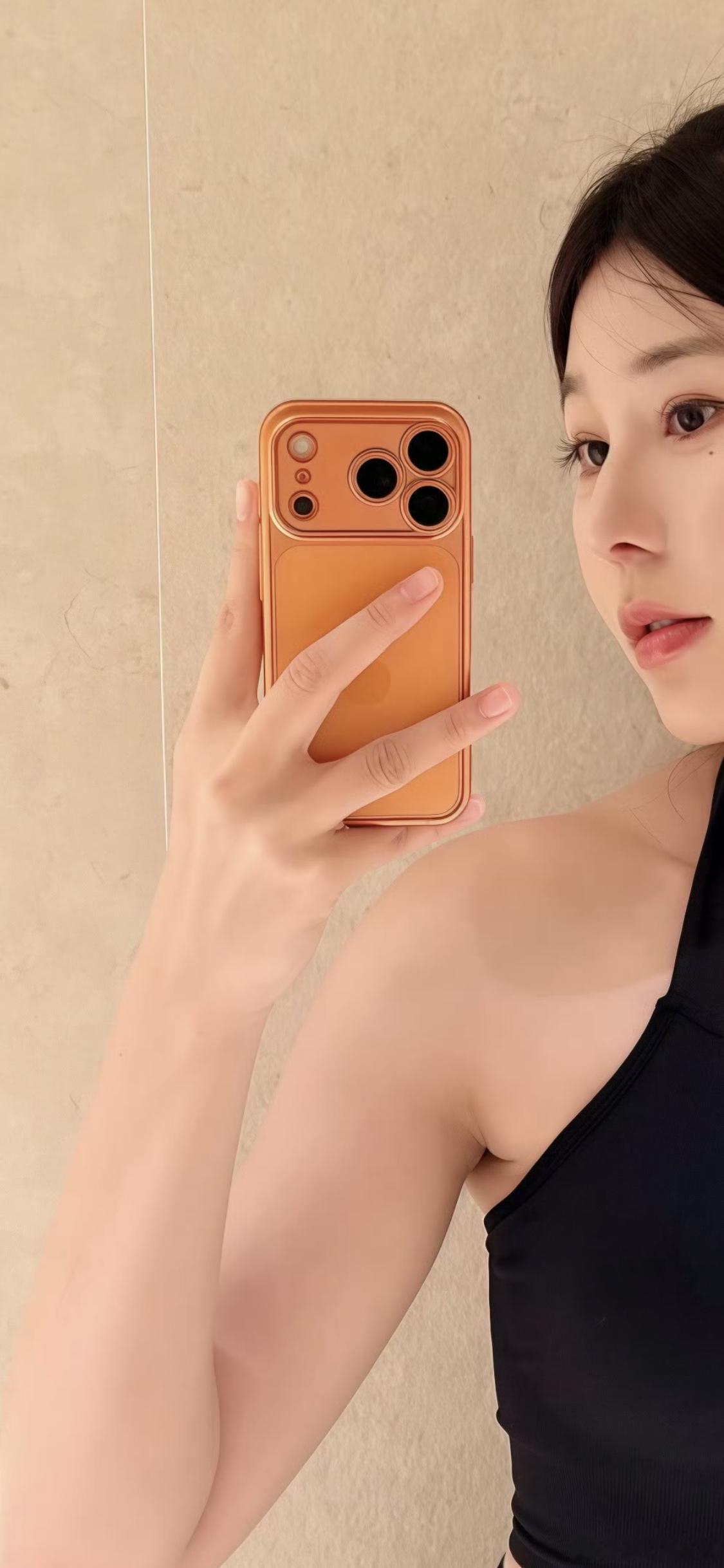 手上的iPhone17Pro突然又变香了！苹果全面涨价