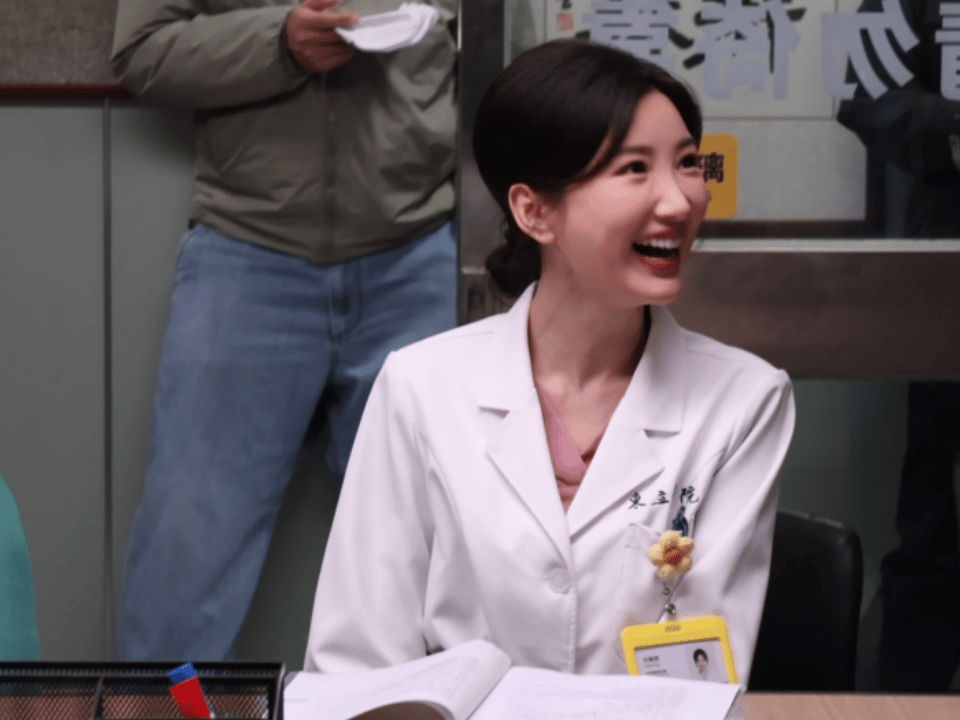 不知道毛晓彤的笑声很曼妙毛晓彤的笑声，是让人心情变好的“速效药”！充满阳光和