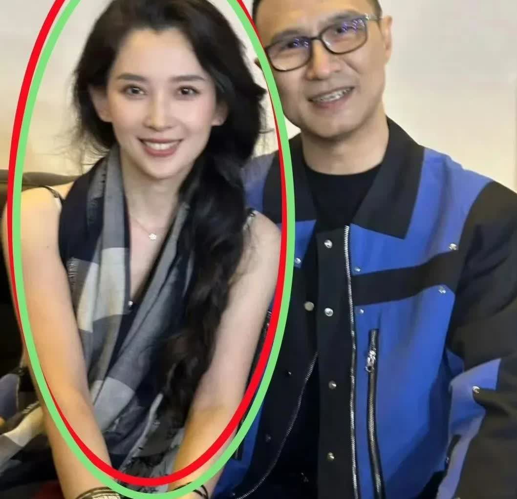 不得不说，森林北确实漂亮啊，怪不得汪峰会抛下章子怡选择她