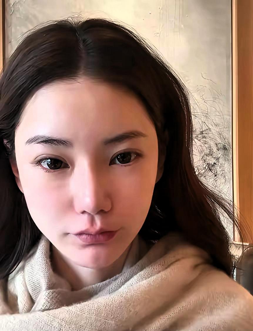 汪小菲的新老婆，马筱梅，没法住别墅，大家都在看，都在议论，这事有点蹊跷，别墅是张