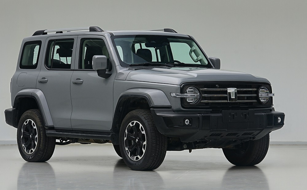 坦克300Hi4T同步更新，新版本亏电能耗来到8.40L/100km,搭载36.