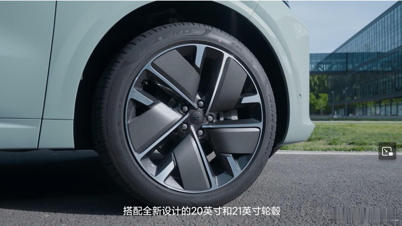 理想L系列智能焕新版上市5月8日晚，理想汽车旗下的L6、L7、L8、L9全系车型