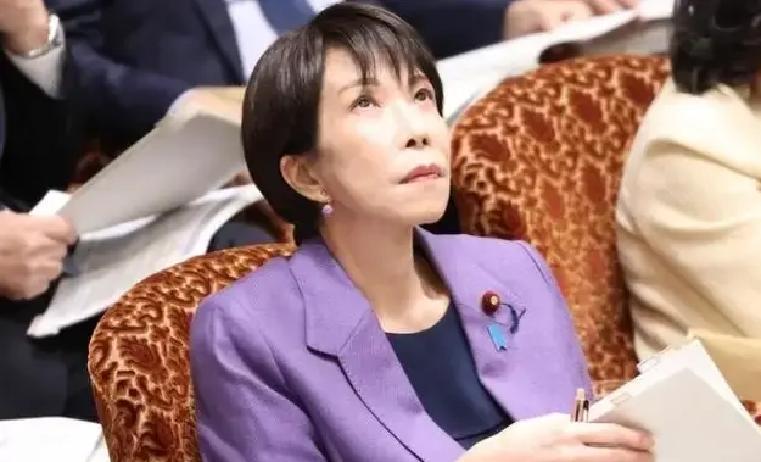 快讯！中国突然宣布了。北京今日提升东海方向对日防务警戒，并在钓鱼岛邻近海空