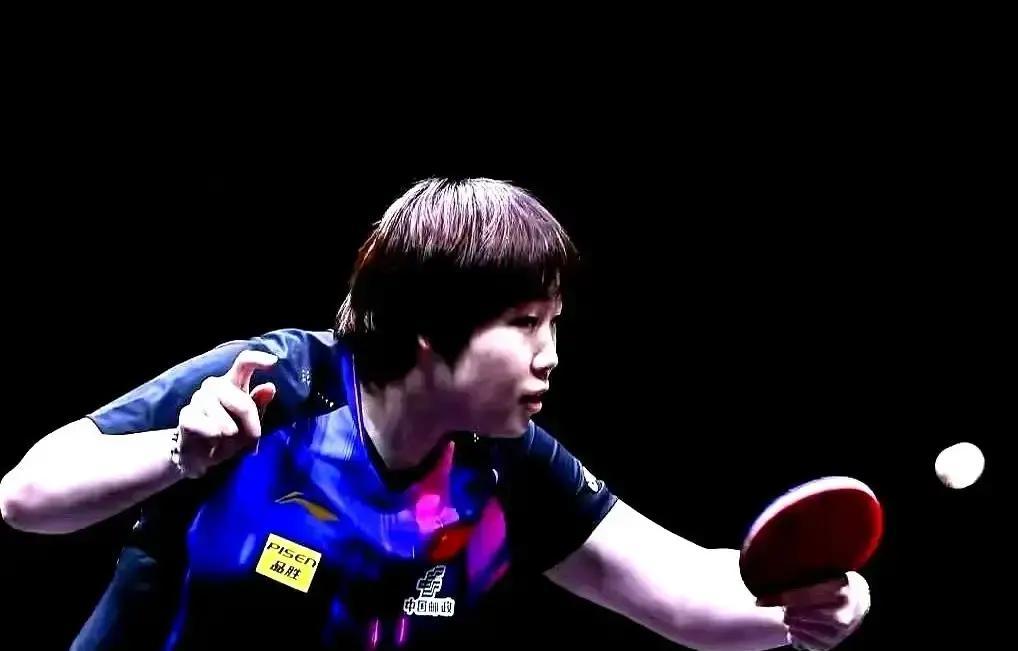 昨晚看蒯曼打球，我后背都有点发凉。那股劲儿太吓人了。像憋了好久突然砸开墙，