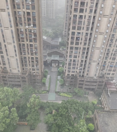 阿塞拜疆还是行动了，俄罗斯出兵4.5万人？意料之中，高加索成了下一个战场，俄