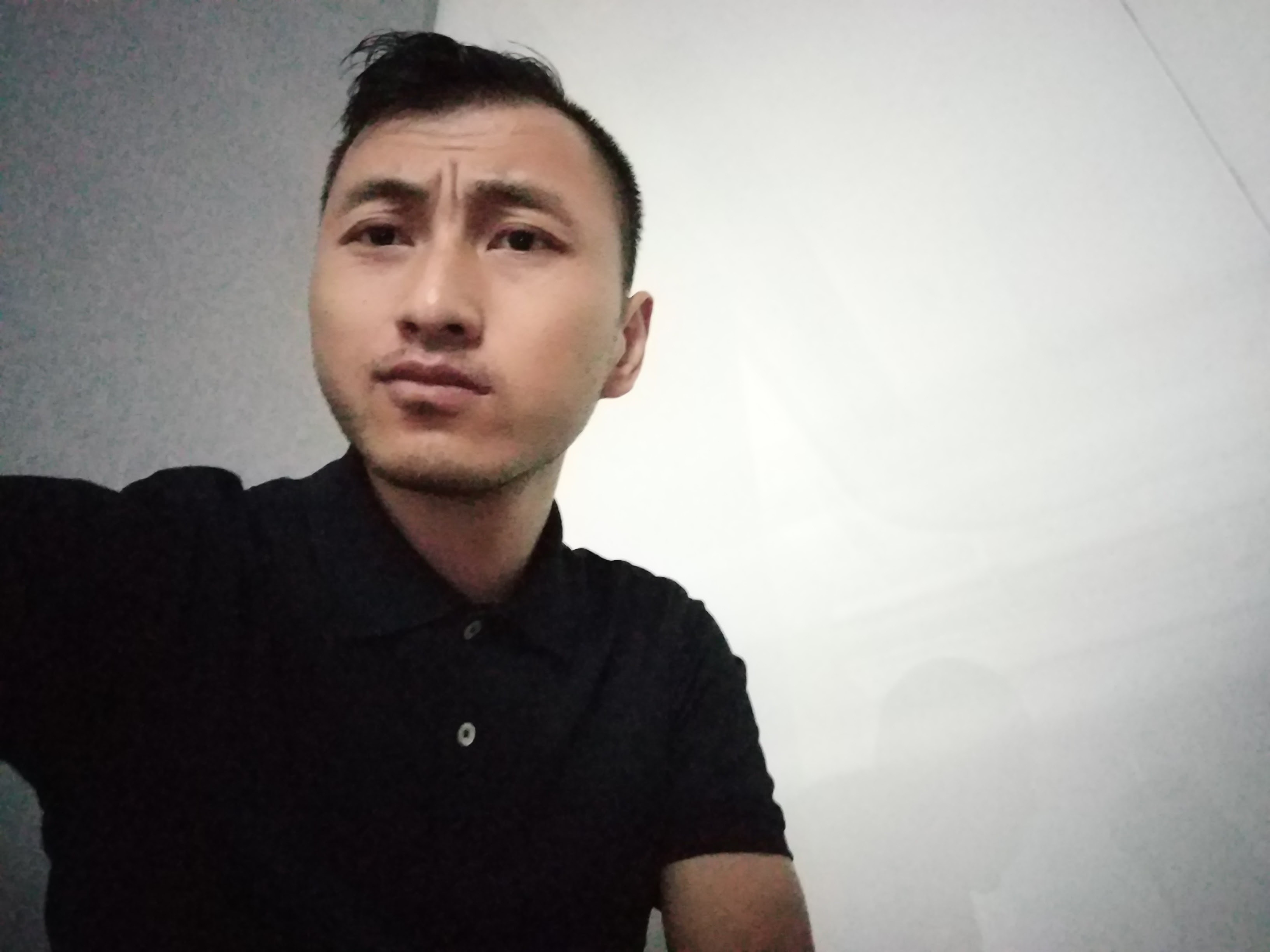 魅族我这几年真的很少用耳机听歌了，我以为是我年纪大了，失去了激情什么的，前几天