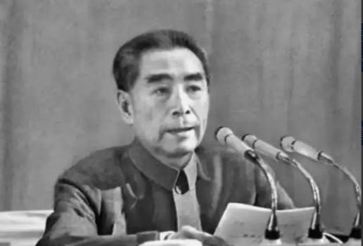 1956年，一名外国记者问周总理：若蒋介石带着台湾回归中国，会怎么安排，会不会考