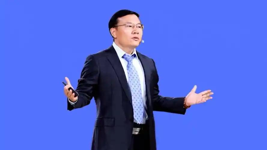 为什么4000点还赚不到钱？经济学家任泽平发声，散户一涨就跑，一跌就被套了，频繁