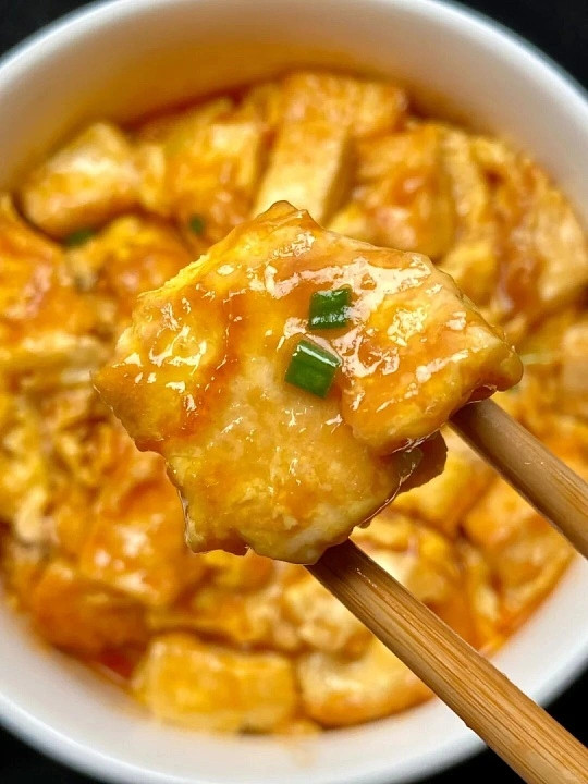 这些豆腐其实不含豆很多我们常吃的“豆腐”，根本没有大豆成分，只是名字叫豆腐而已！