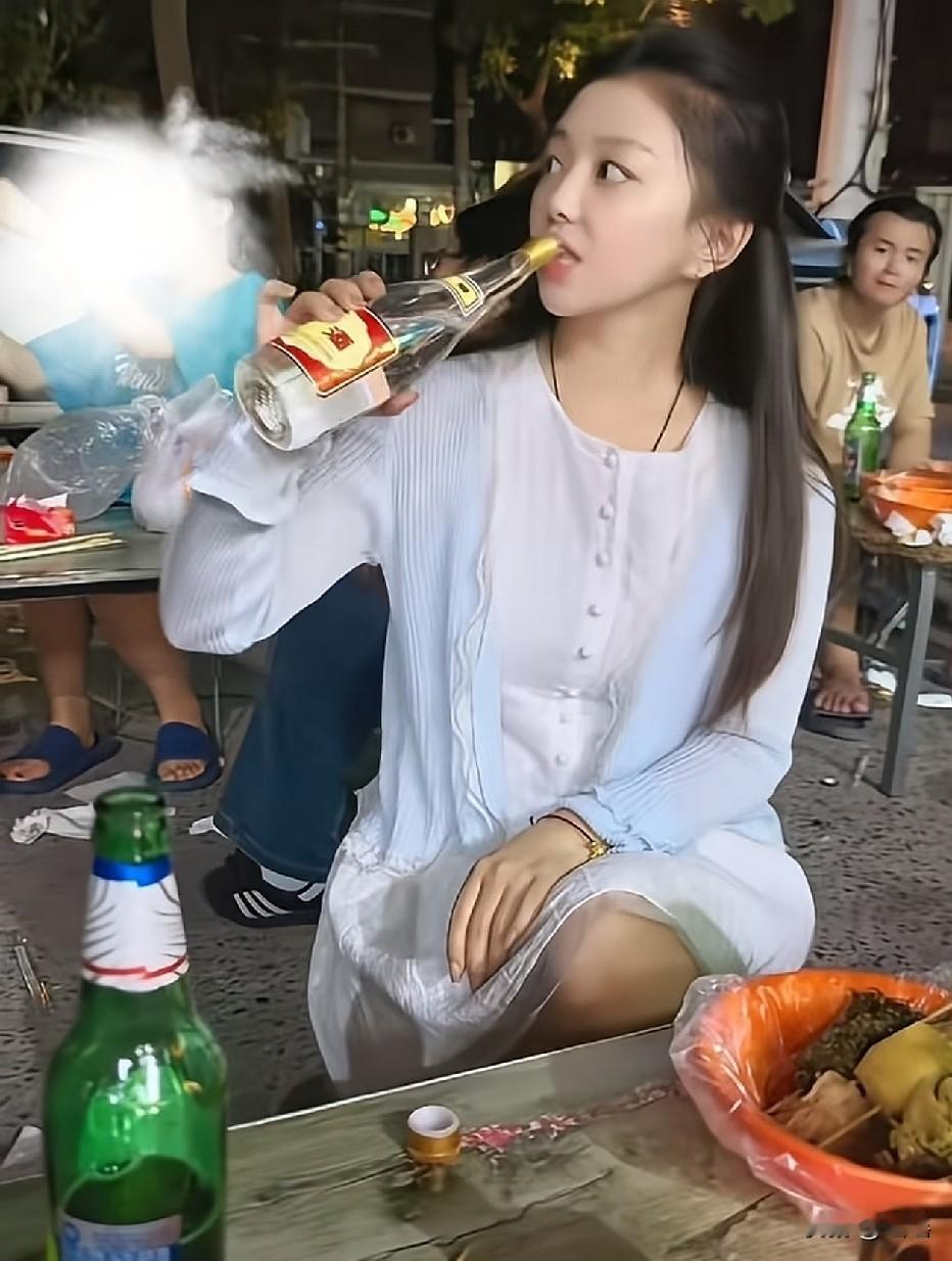 真心求问，酒到底有什么好喝的？那个味道又辣又呛，喝多了伤身。到底是什么让你们一直
