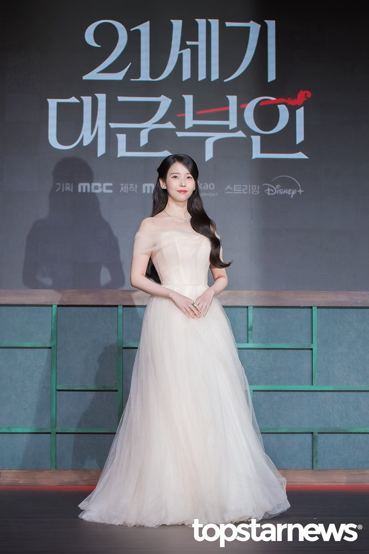 IU新剧发布会新闻图IU李知恩李知恩