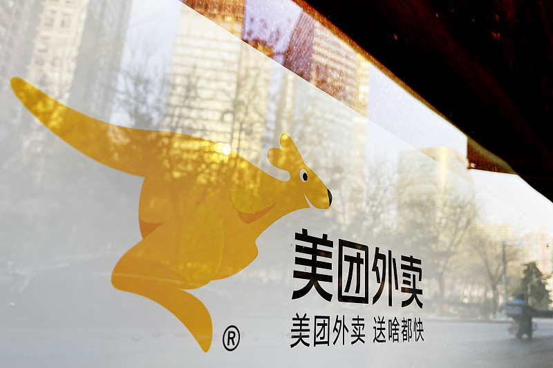 美团闪购和淘宝闪购的对决，本质根本不是谁抢第一的流量游戏，而是整个即时零售行业话语权的重新划分。20