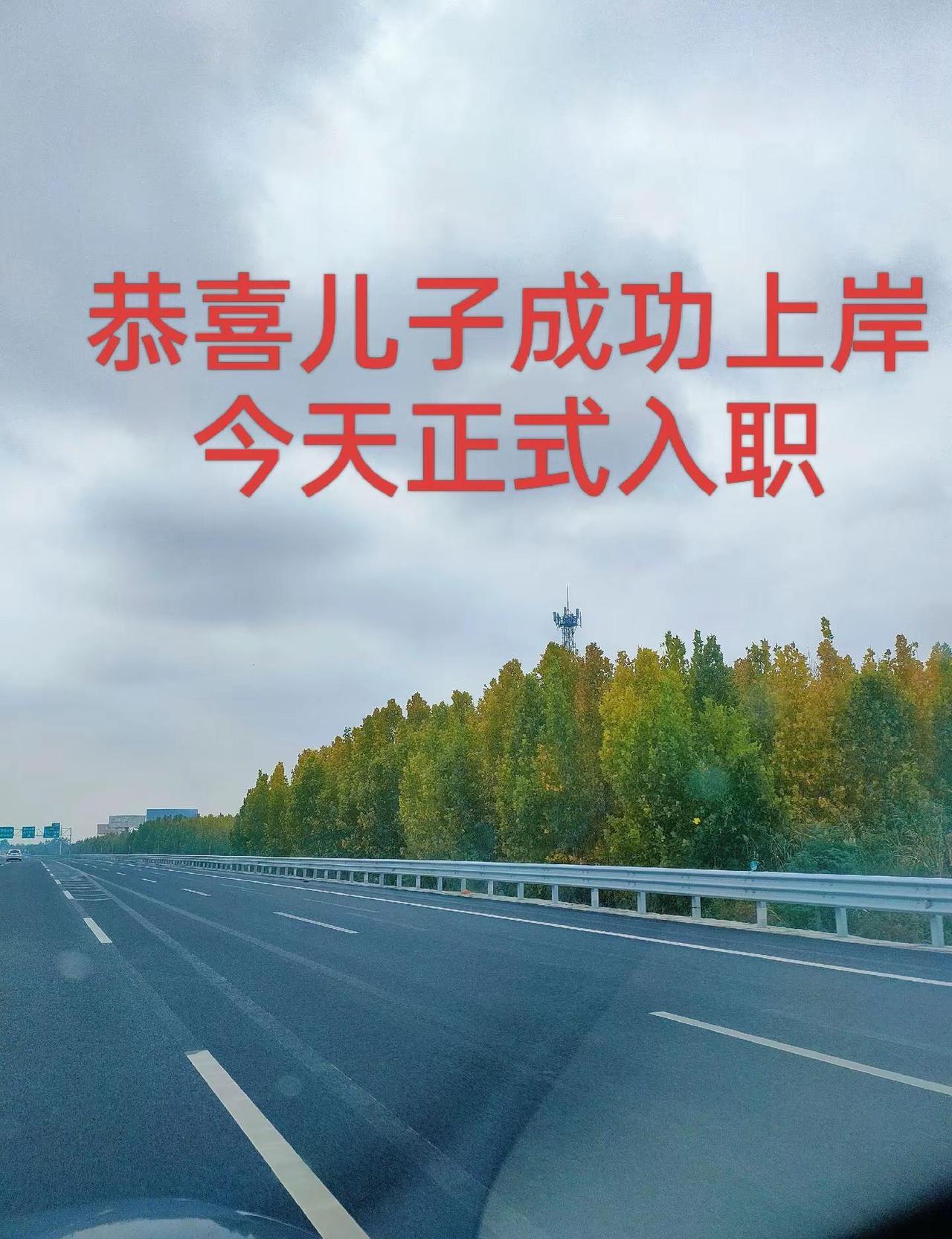 “计算机=996+35岁危机”这句话快被说烂了，可真正敢跳出来的没几个。去年