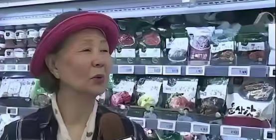 “中国要被我们拖垮了！”2024年，韩国上千人拒绝吃从中国进口的中国白菜，本想给