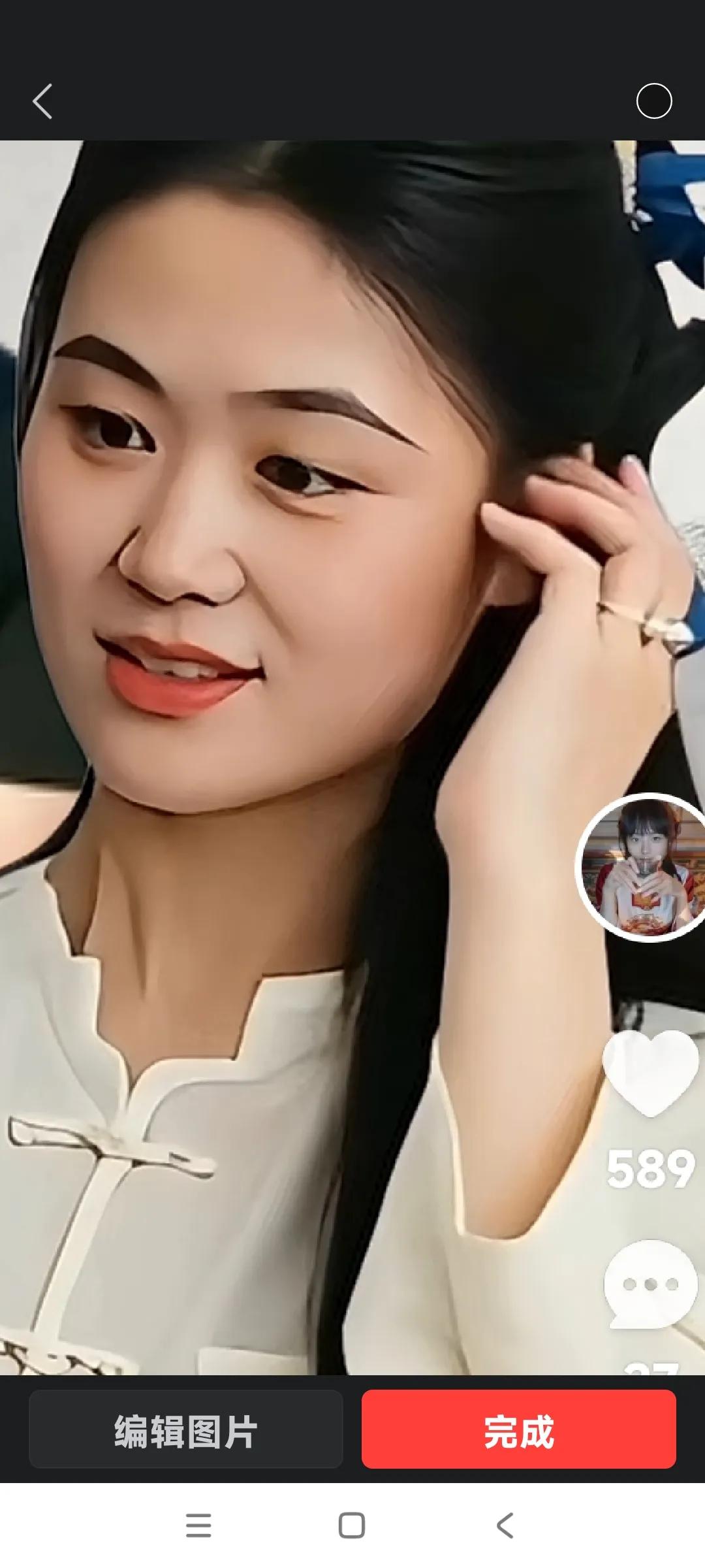 人们为什么一路凯歌高赞陈萌？人们为什么又齐声的贬低陈亚楠。这也是这两个人