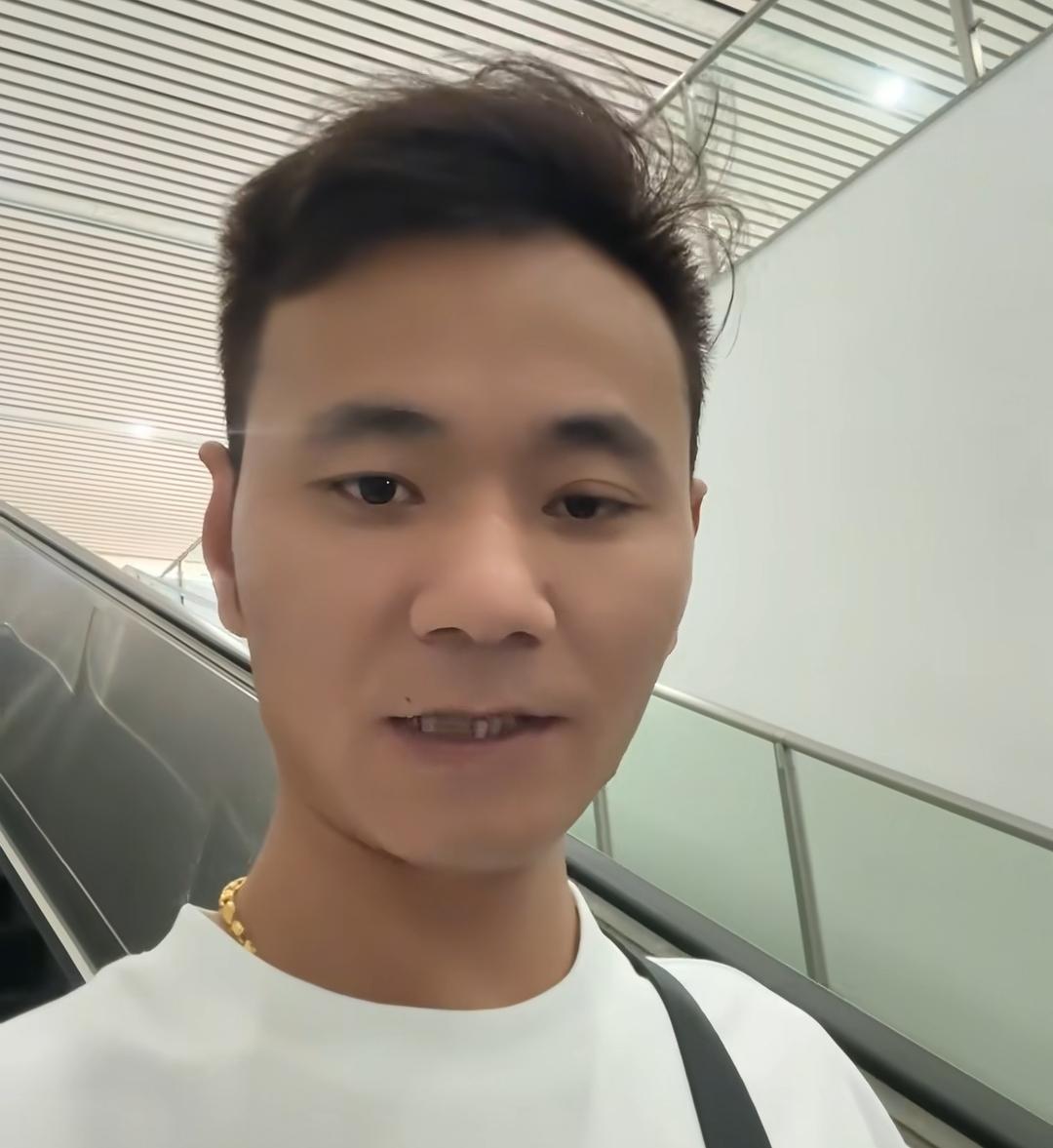 疑似厉大嫂去年的一条评论，把厉家再次推进风口浪尖？网友火眼真睛视频细节漏洞百出，